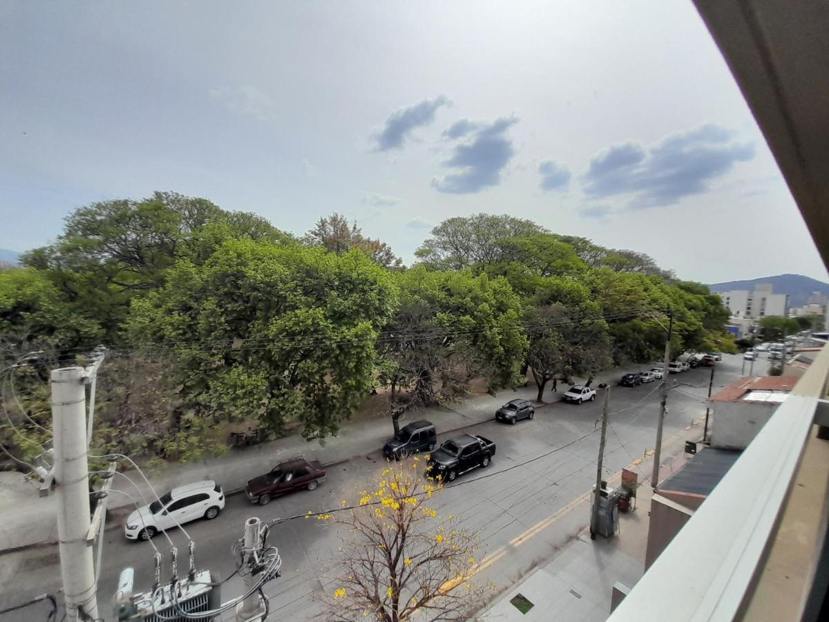 Departamento Centrico Plaza Alvarado Con Cochera Salta Zewnętrze zdjęcie